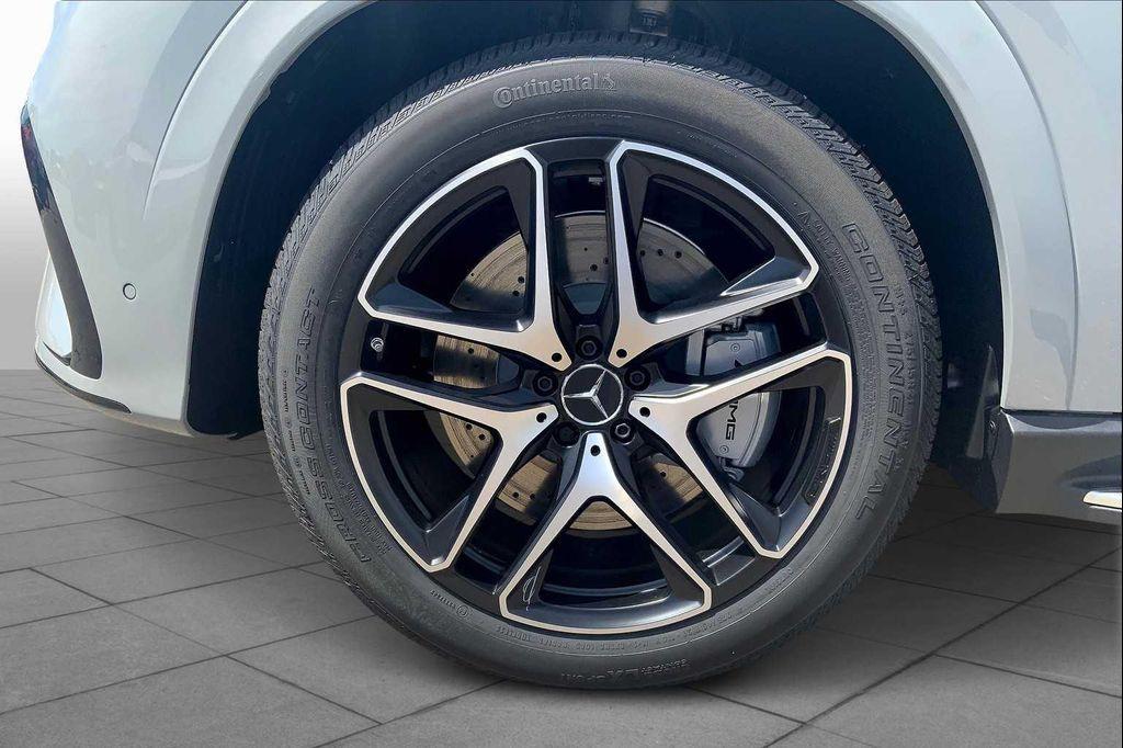 new 2025 Mercedes-Benz AMG GLE 53 car, priced at $98,125