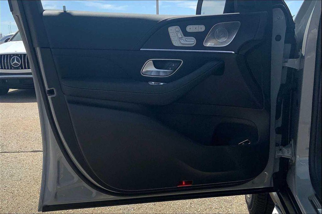 new 2025 Mercedes-Benz AMG GLE 53 car, priced at $98,125