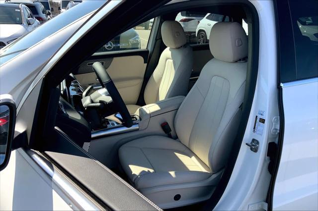 new 2025 Mercedes-Benz GLA 250 car, priced at $47,295