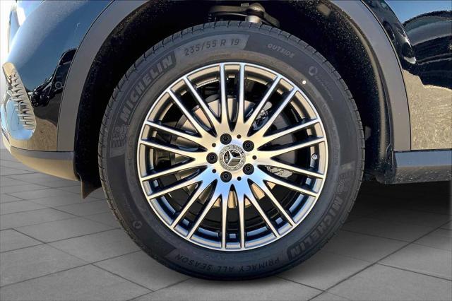 new 2025 Mercedes-Benz GLC 300 car, priced at $58,015
