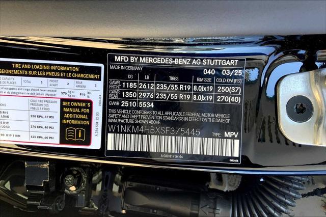 new 2025 Mercedes-Benz GLC 300 car, priced at $58,015