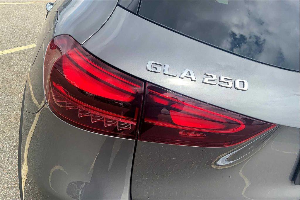 new 2026 Mercedes-Benz GLA 250 car, priced at $51,385