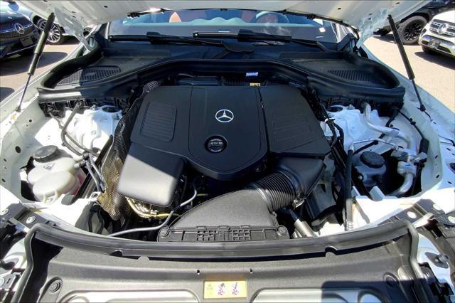 new 2025 Mercedes-Benz GLC 300 car, priced at $60,785