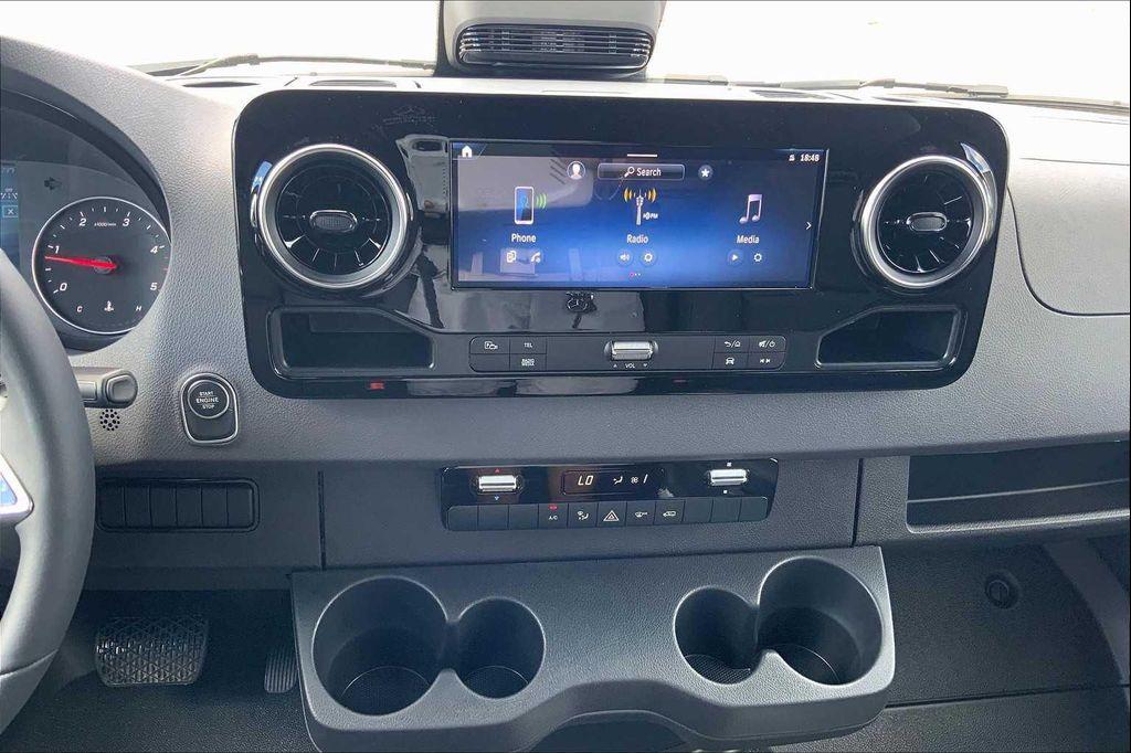 new 2025 Mercedes-Benz Sprinter 2500 car, priced at $67,072