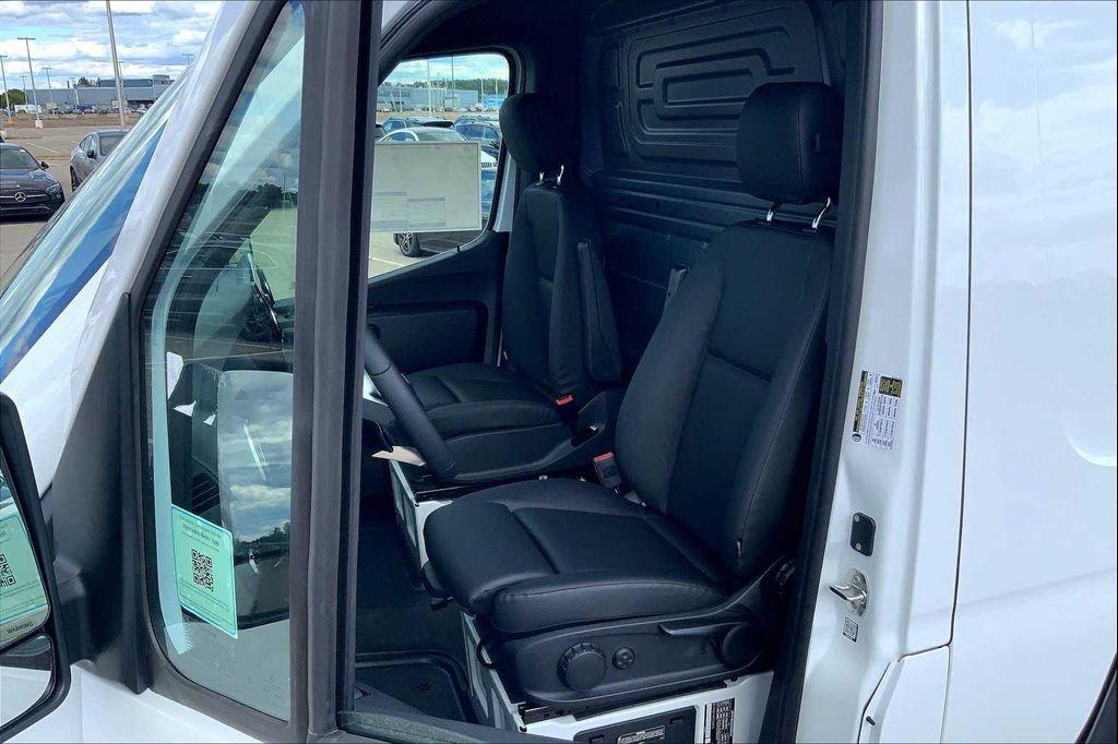 new 2025 Mercedes-Benz Sprinter 2500 car, priced at $67,072