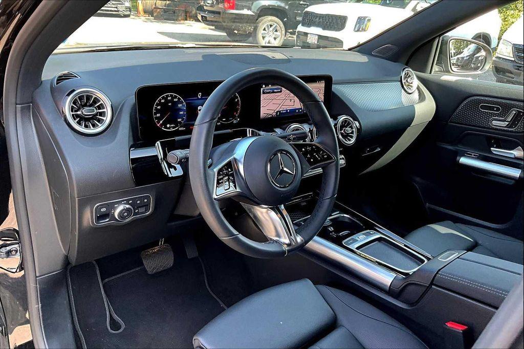used 2025 Mercedes-Benz GLA 250 car, priced at $40,998