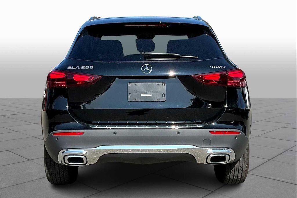 used 2025 Mercedes-Benz GLA 250 car, priced at $40,998