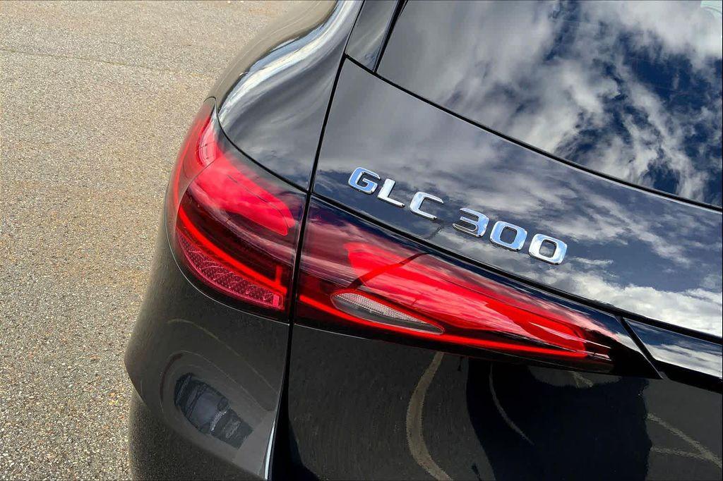 new 2026 Mercedes-Benz GLC 300 car, priced at $61,305
