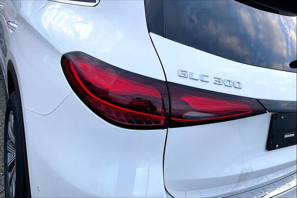 new 2026 Mercedes-Benz GLC 300 car, priced at $55,270