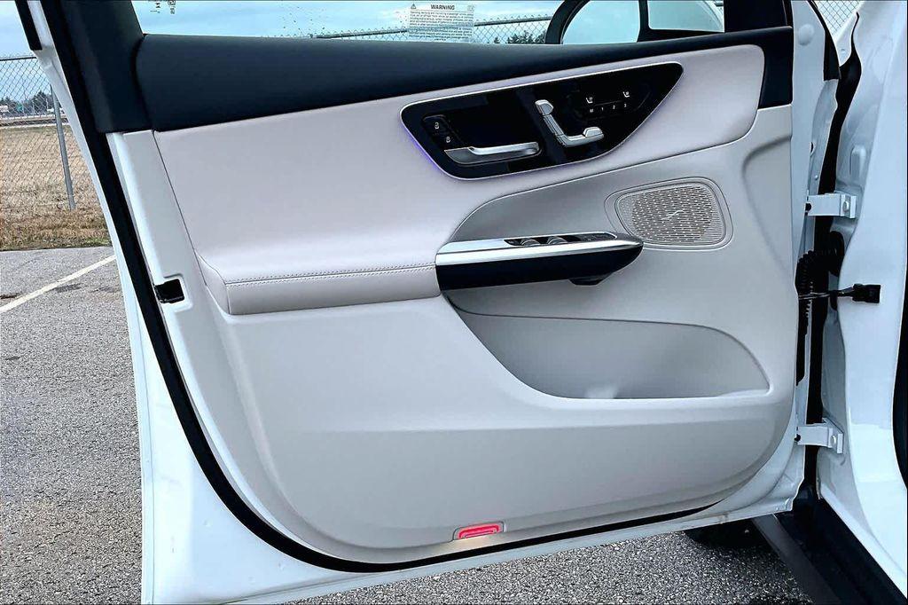 new 2026 Mercedes-Benz GLC 300 car, priced at $55,270