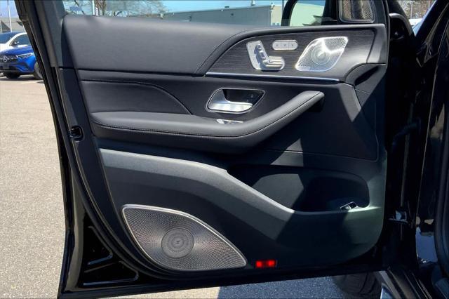 new 2025 Mercedes-Benz GLS 580 car, priced at $129,925