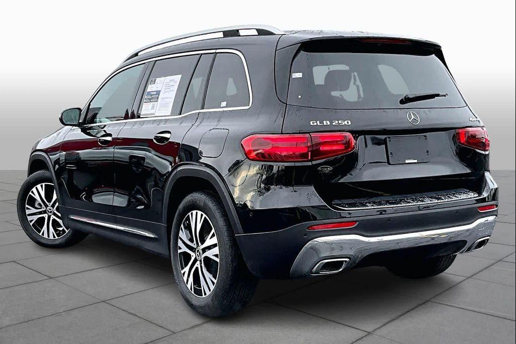 used 2025 Mercedes-Benz GLB 250 car, priced at $43,100