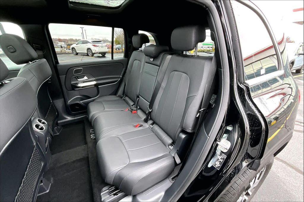 used 2025 Mercedes-Benz GLB 250 car, priced at $43,100