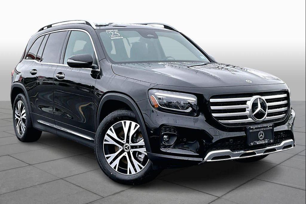 used 2025 Mercedes-Benz GLB 250 car, priced at $43,100