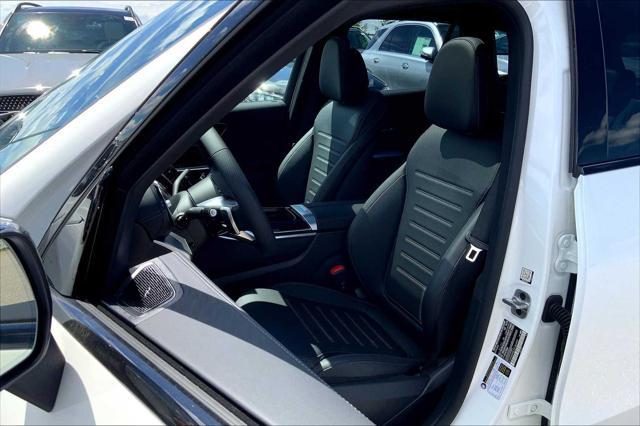 new 2025 Mercedes-Benz GLC 300 car, priced at $60,035