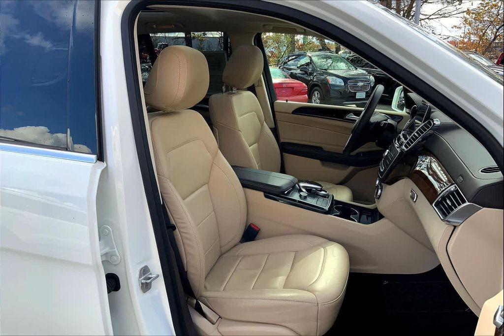 used 2017 Mercedes-Benz GLE 400 car, priced at $20,347