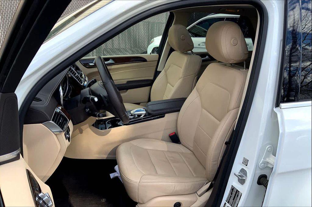 used 2017 Mercedes-Benz GLE 400 car, priced at $20,347