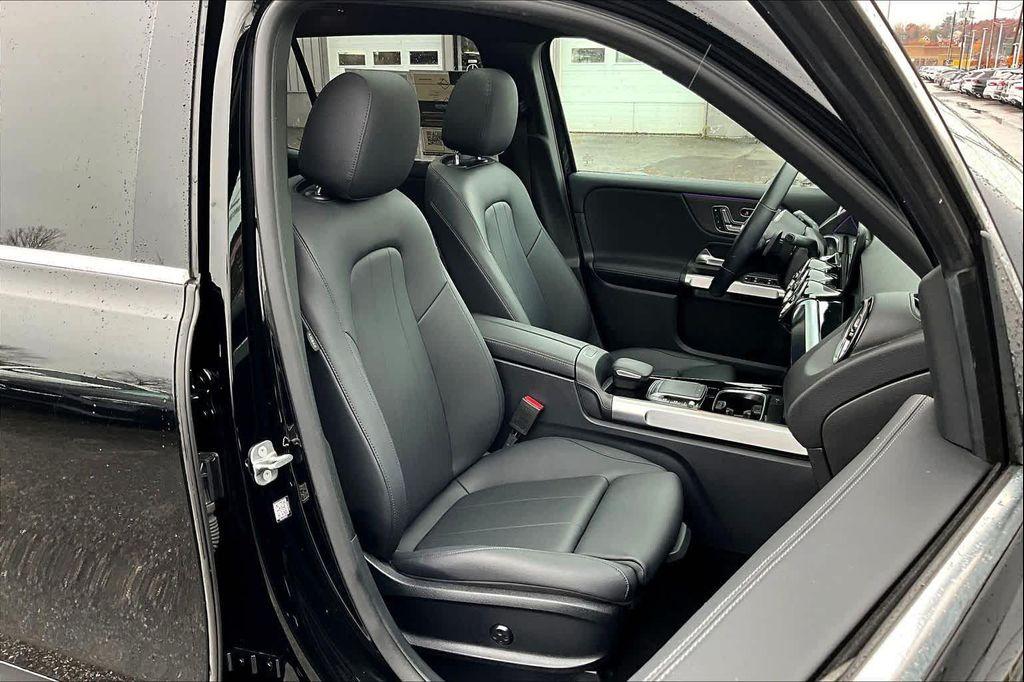 used 2023 Mercedes-Benz GLB 250 car, priced at $31,472