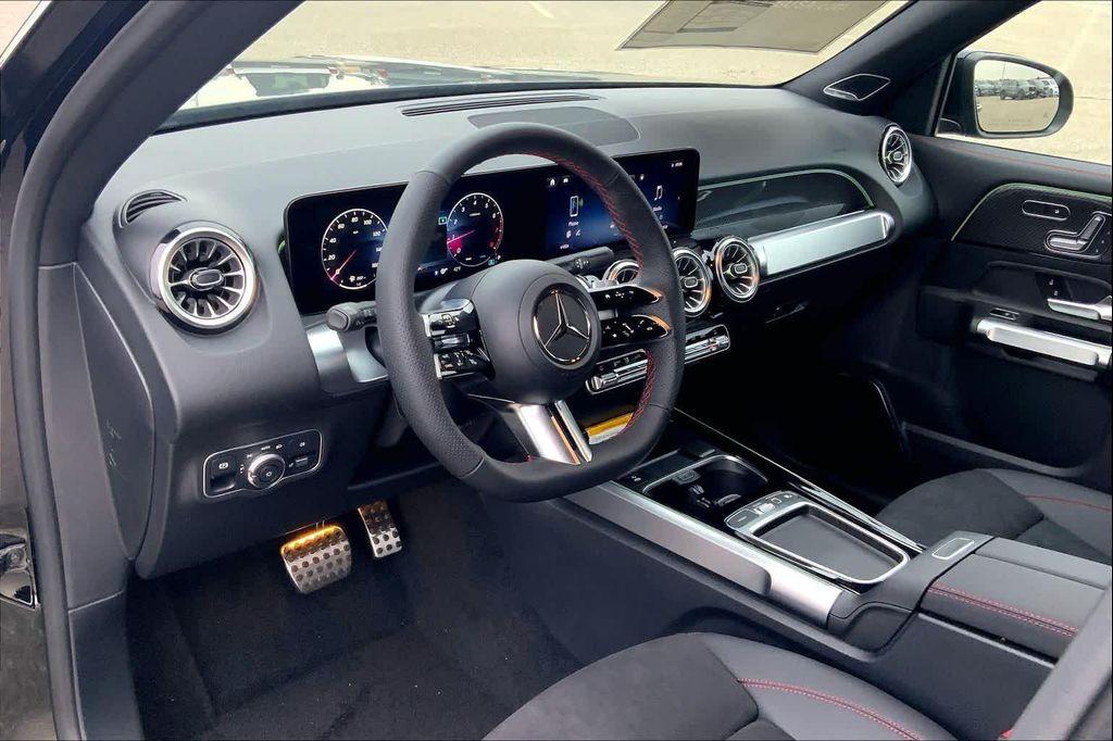 new 2026 Mercedes-Benz GLB 250 car, priced at $56,265