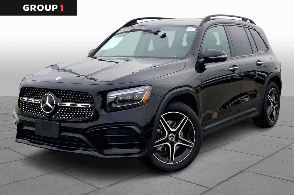 new 2026 Mercedes-Benz GLB 250 car, priced at $56,265