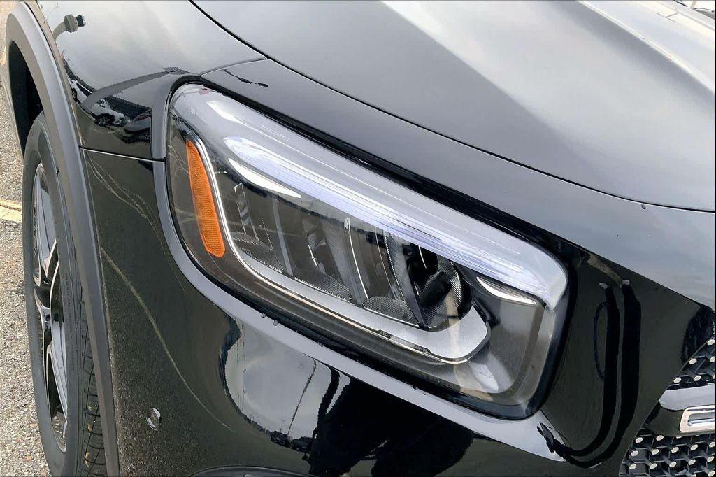 new 2026 Mercedes-Benz GLB 250 car, priced at $56,265
