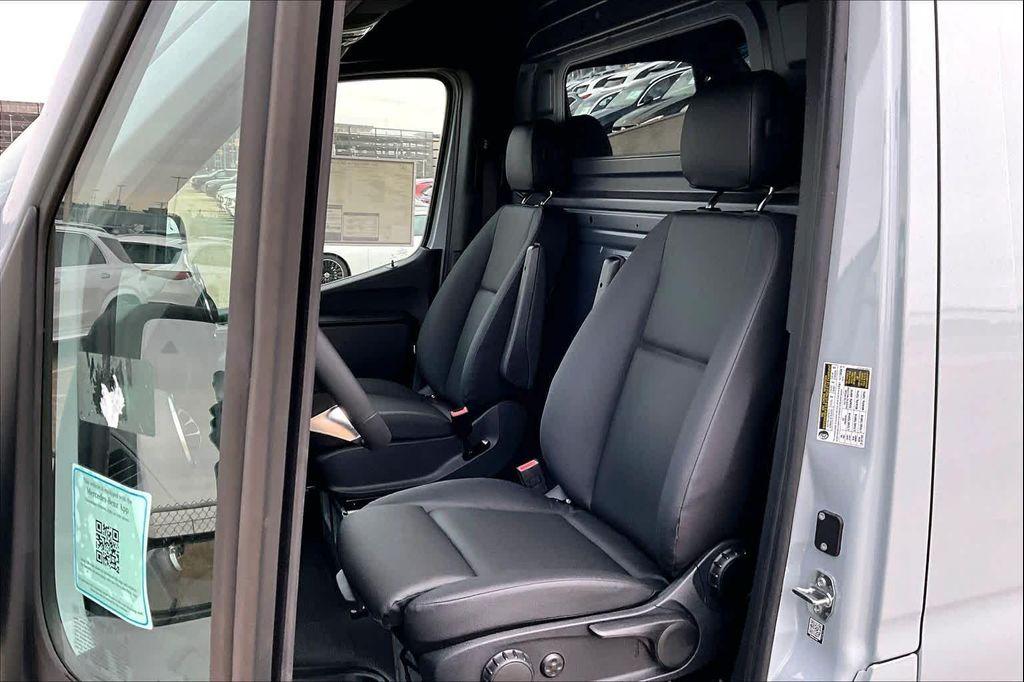 new 2026 Mercedes-Benz Sprinter 2500 car, priced at $68,948