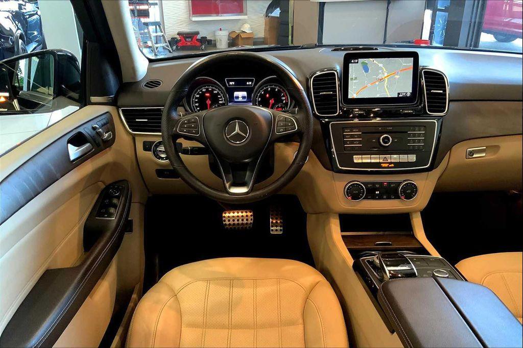 used 2019 Mercedes-Benz GLE 400 car, priced at $18,887