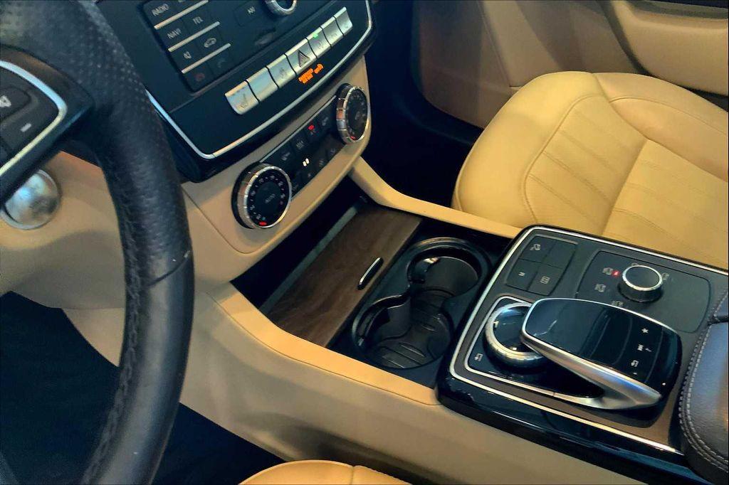 used 2019 Mercedes-Benz GLE 400 car, priced at $18,887