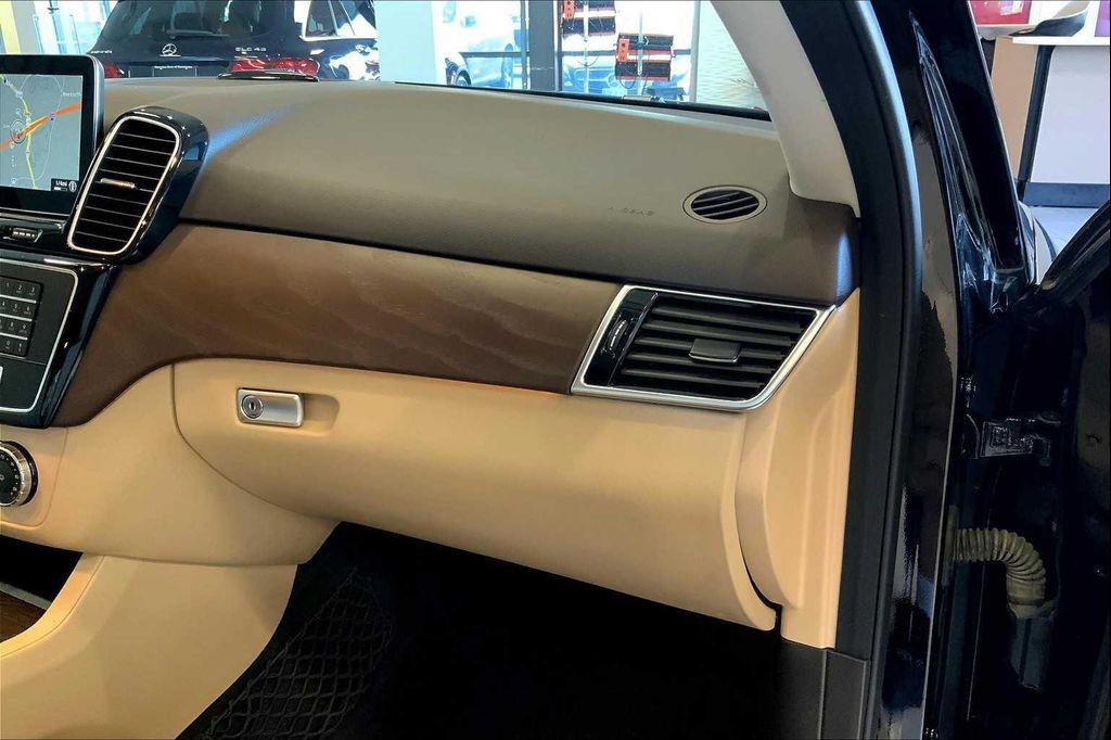 used 2019 Mercedes-Benz GLE 400 car, priced at $18,887