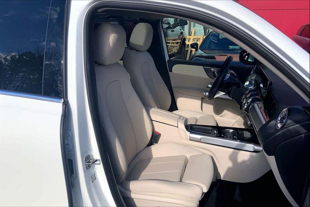 used 2025 Mercedes-Benz GLB 250 car, priced at $43,806