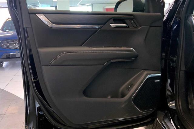 used 2025 GMC Acadia car, priced at $45,989