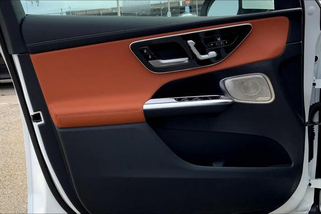 new 2025 Mercedes-Benz GLC 350e car, priced at $68,290