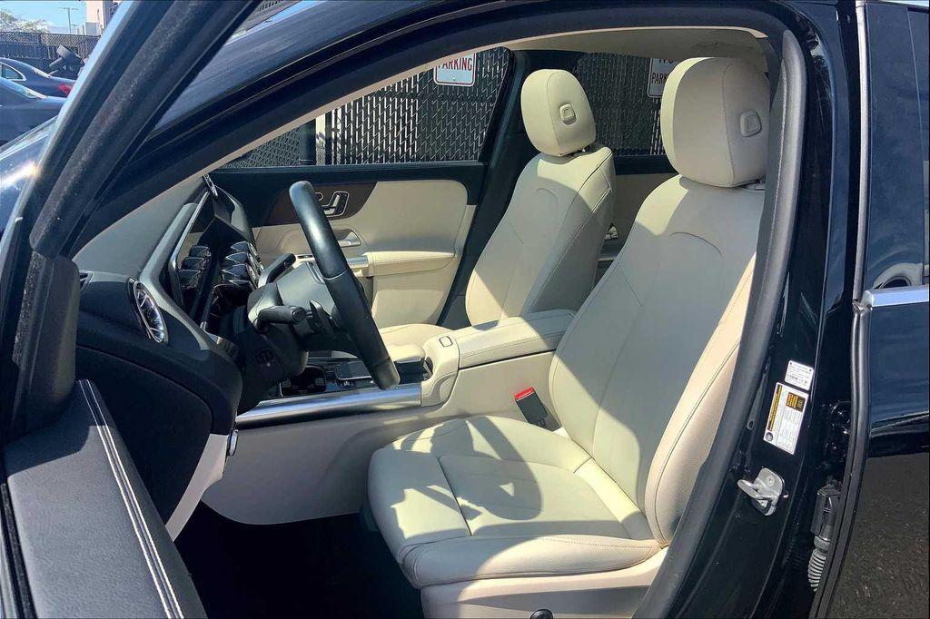 used 2023 Mercedes-Benz GLA 250 car, priced at $32,498
