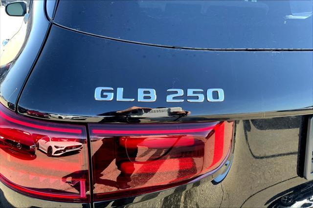 new 2025 Mercedes-Benz GLB 250 car, priced at $51,265