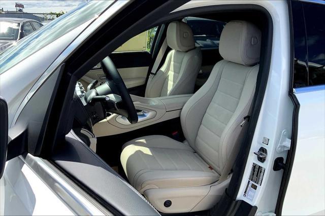 new 2025 Mercedes-Benz GLE 450 car, priced at $85,645
