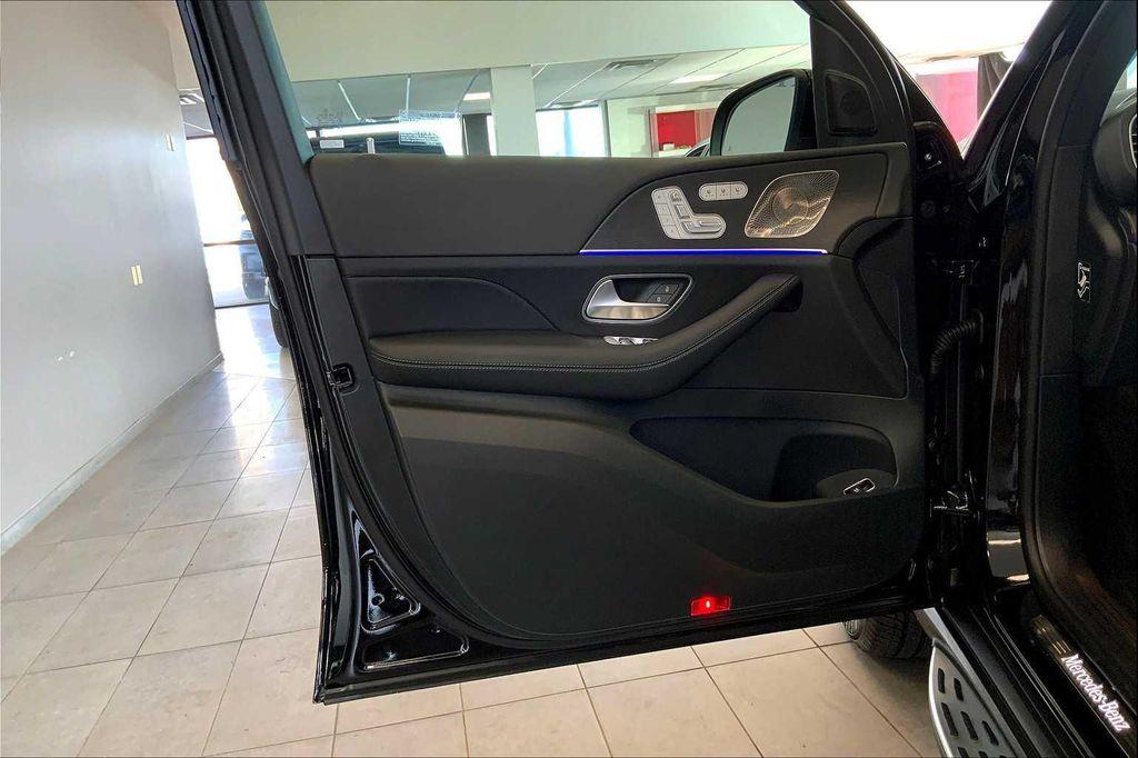 used 2025 Mercedes-Benz GLE 350 car, priced at $60,943