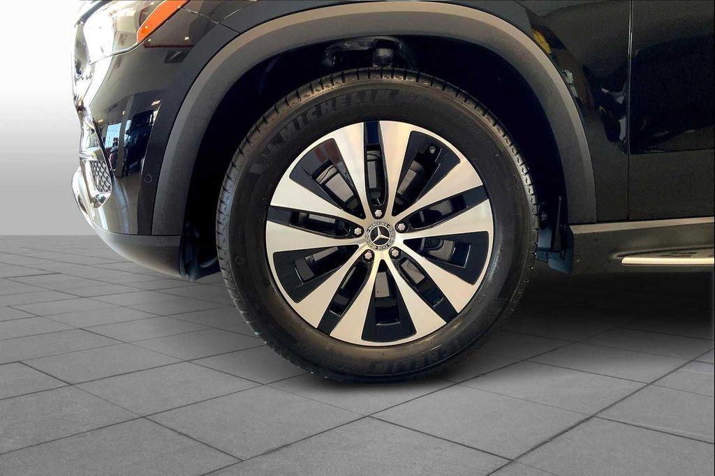 used 2025 Mercedes-Benz GLE 350 car, priced at $60,943