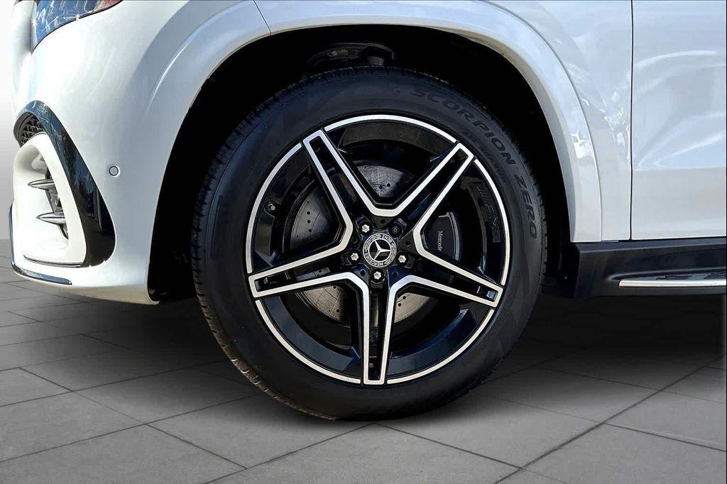 used 2025 Mercedes-Benz GLS 450 car, priced at $92,898