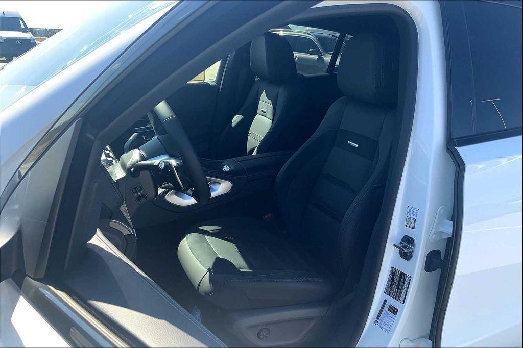 new 2025 Mercedes-Benz AMG GLE 53 car, priced at $98,225