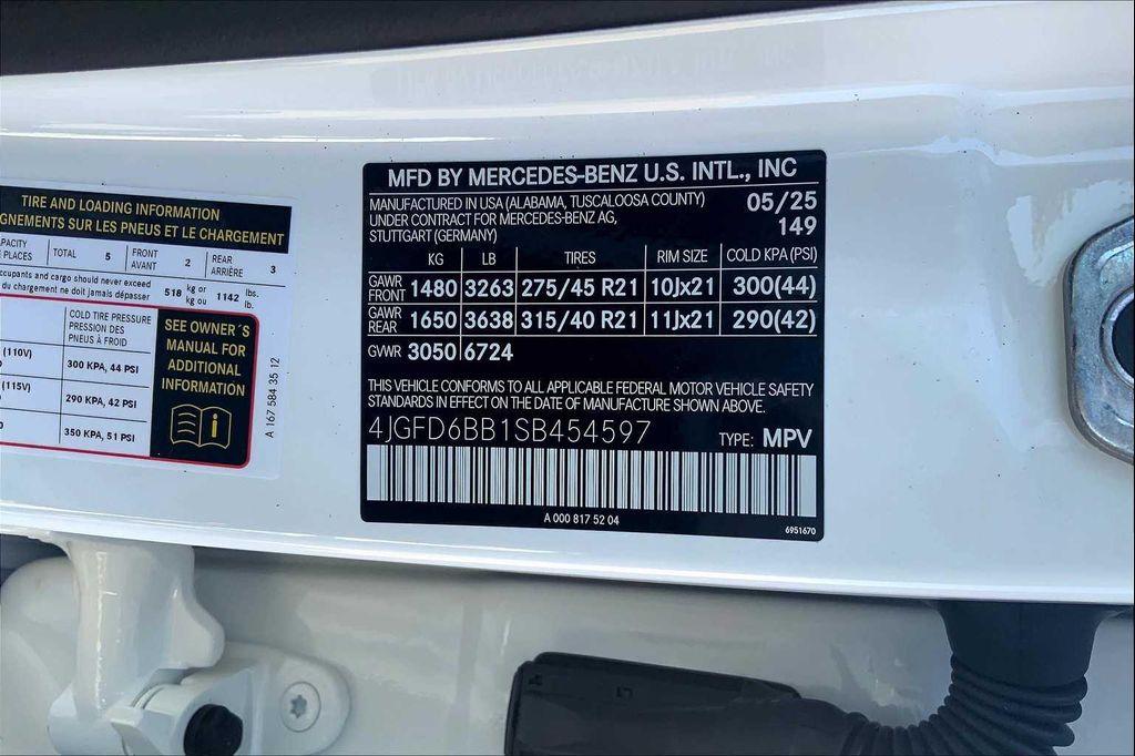 new 2025 Mercedes-Benz AMG GLE 53 car, priced at $98,225