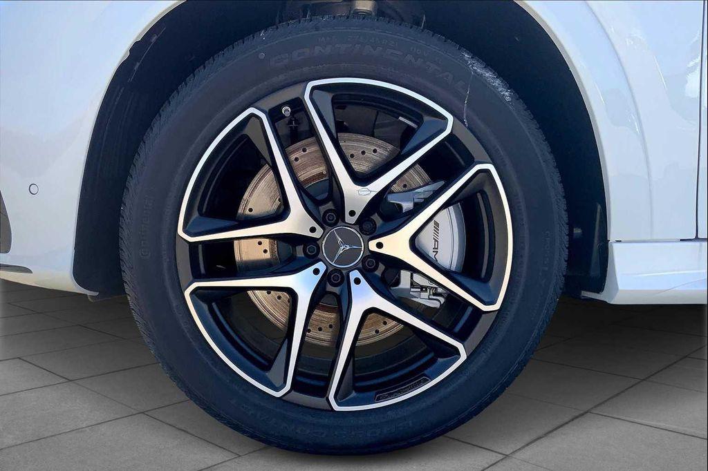new 2025 Mercedes-Benz AMG GLE 53 car, priced at $98,225