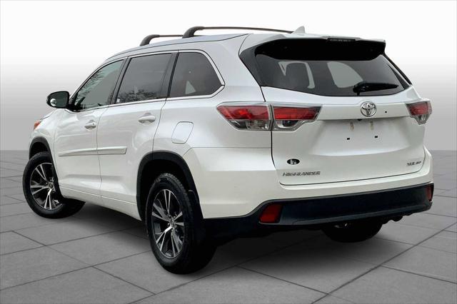 used 2016 Toyota Highlander car, priced at $20,354