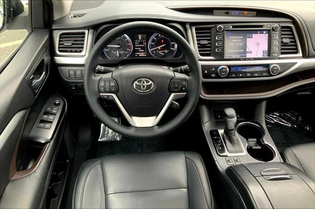 used 2016 Toyota Highlander car, priced at $20,354