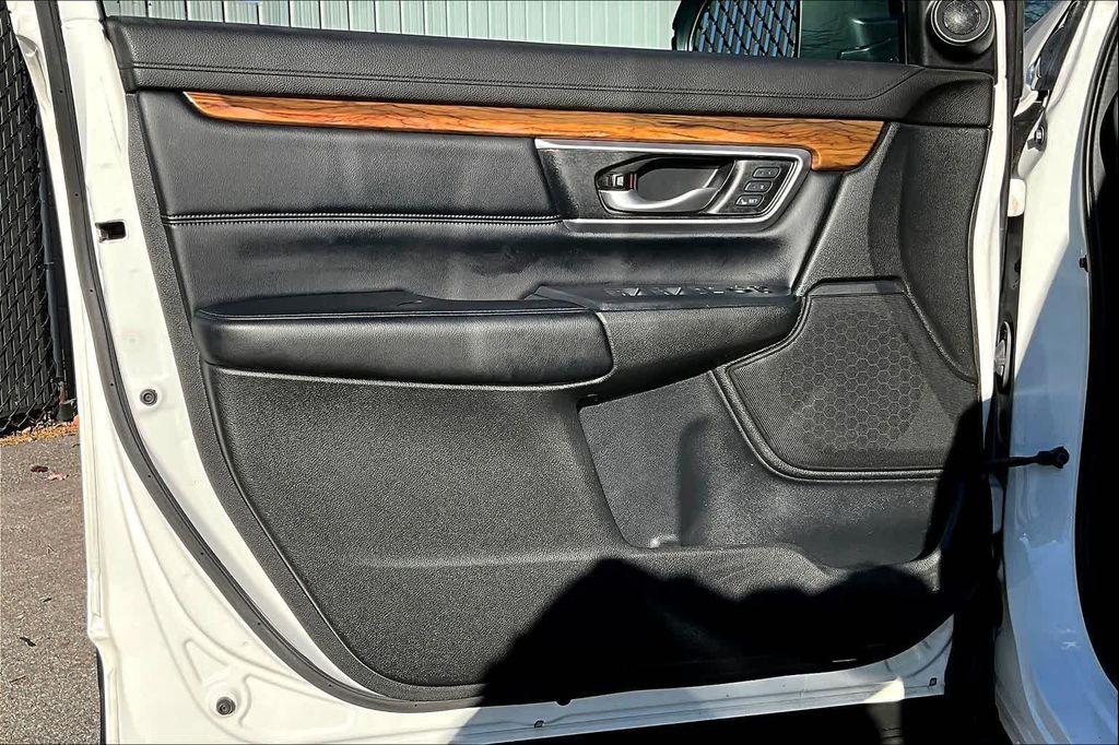 used 2017 Honda CR-V car, priced at $16,999