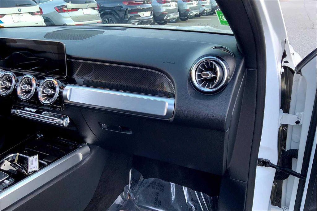 used 2021 Mercedes-Benz GLB 250 car, priced at $28,989
