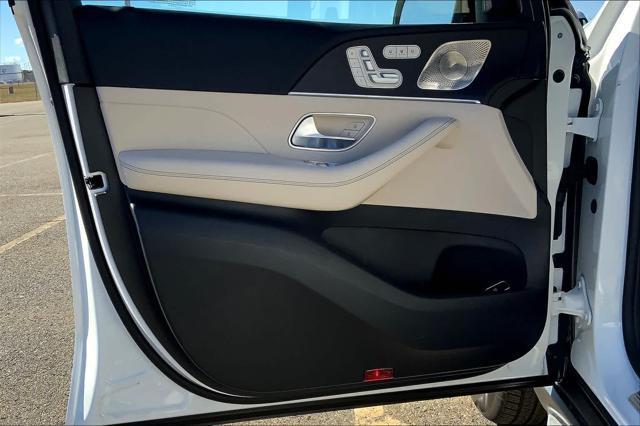 new 2025 Mercedes-Benz GLS 450 car, priced at $97,430