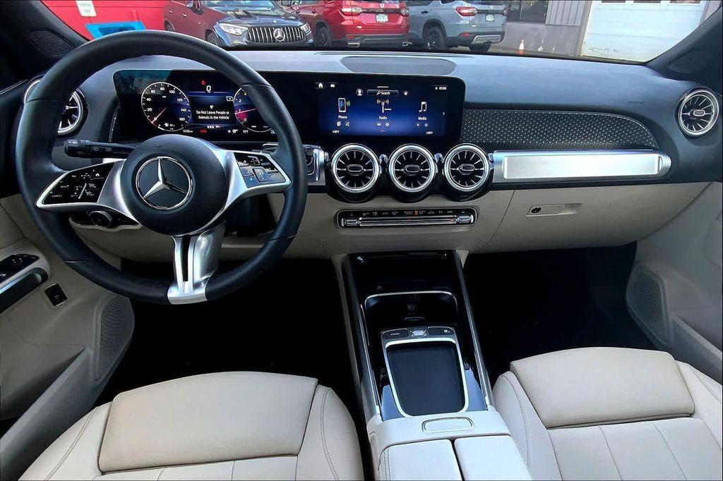 used 2025 Mercedes-Benz GLB 250 car, priced at $44,143