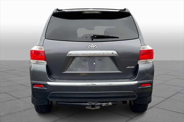 used 2013 Toyota Highlander car, priced at $14,926