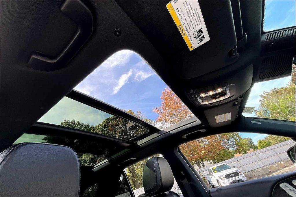used 2022 Mercedes-Benz GLE 450 car, priced at $51,989