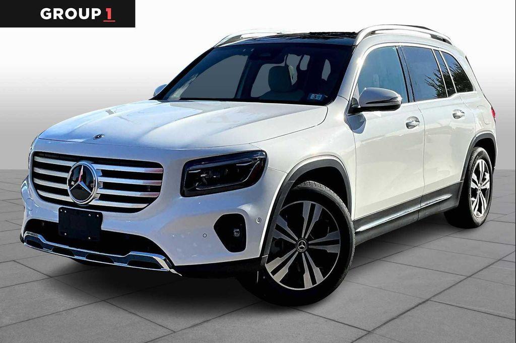 used 2025 Mercedes-Benz GLB 250 car, priced at $45,206